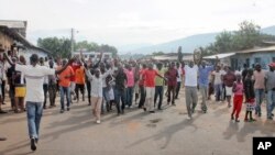Manifestants anti-Nkurunziza, Bujumbura, le 27 avril 2016. (AP Photo/Eloge Willy Kaneza) 