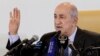 Le président algérien Abdelmadjid Tebboune lors d'une conférence de presse à Alger, le 13 décembre 2019. AP / Fateh Guidoum