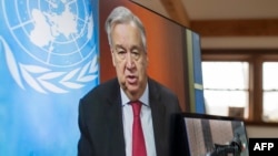 លោក Antonio Guterres ធ្វើ​សន្និសីទ​កាសែត​តាម​អ៊ីនធឺណិត​មួយ​កាលពី​ថ្ងៃទី៣ ខែមេសា ឆ្នាំ២០២០ នៅ​ទីស្នាក់ការ​អង្គការ​សហប្រជាជាតិ​នៅ​ក្នុង​បុរី​ញូវយ៉ក។