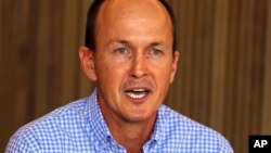 알자지라 방송의 모하메드 파미 기자가 곧 석방될 것으로 알려졌다. 파미 기자와 같이 수감돼 있던 알자지라 방송의 피터 그레스트 기자가 2일 석방돼 고국인 호주에서 기자회견을 가지고 있다.