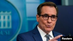 존 커비 백악관 국가안보소통보좌관이 17일 정례 브리핑을 하고 있다.