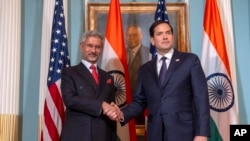 Menteri Luar Negeri Amerika Serikat Marco Rubio (kanan), bertemu dengan Menteri Luar Negeri India Subrahmanyam Jaishankar di Departemen Luar Negeri, Washington, D.C., Selasa, 21 Januari 2025. (Jacquelyn Martin/AP)
