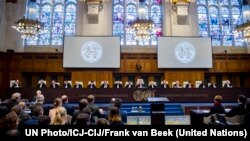 Sidang Mahkamah Kejahatan Internasional (ICJ) di Den Haag yang membahas permintaan Ukrania soal tindakan terhadap Rusia (foto: dok). 