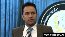 عزیزی گفت که بررسی دوسیه های این افراد مدت یکماه را دربرخواهد گرفت.