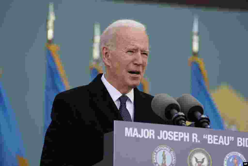 Rais mteule Joe Biden katika kituo cha Walinzi wa Taifa cha Major Joseph R. &quot;Beau&quot; Biden III National Guard/Reserve Center, Jumanne, Jan. 19, 2021, in New Castle, Del. (AP Photo/Evan Vucci) (Foto: AP).
