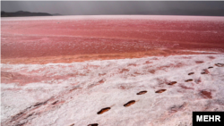 دریاچه مهارلو در استان فارس. آرشیو