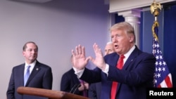 U.S. President Donald Trump addresses the daily coronavirus task force briefing at the White House in Washington, U.S., April 3, 2020. REUTERS/Tom Brenner