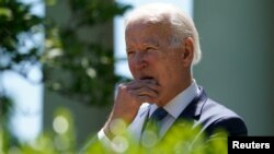 조 바이든 미국 대통령이 9일 백악관 로즈가든에서 초고속 인터넷 서비스 확대 방안을 설명하고 있다. 