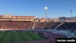 Traktor azarkeşləri Səhənd stadionu (Foto: Varzesh3)