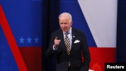 Presiden AS Joe Biden di Balai Kota CNN di Milwaukee, Wisconsin, AS, 16 Februari 2021. (Foto: REUTERS/Leah Millis)