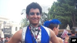 Un jeune Autrichien au Life Ball de Vienne