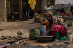 Poverty has declined in recent years, but more than 20 percent of Ethiopians still live below the poverty line, pictured in Addis Ababa, June 17, 2021. (VOA/Yan Boechat)