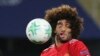Le joueur de Manchester United Marouane Fellaini frappe un ballon lors de finale contre le Real Madrid, le 8 août 2017.