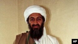 اسامه بن لادن در شهر ابت آباد پاکستان توسط عملیات قوای خاص امریکایی کشته شد. 