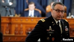 Aleksandar Vindman svedočio je pred Odborom za obaveštajna pitanja u Predstavnčkom domu 19. novembra 2019. 