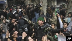 Clashes Continue in Tehran for 2nd Day as Protesters Defy Government