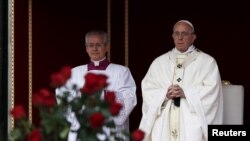 Pope Francis leads the Mass for the canonization in Saint Peter's Square at the Vatican, Oct. 18, 2015.