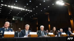 Извештајот главно се фокусира на заканите од Кина и Русија, најголемите ривали на САД, повеќе од две години откако Русија ја започна својата инвазија на Украина, како и на ризиците од поширок конфликт поврзан со кампањата на Израел против Хамас во Газа по нападите на 7 октомври