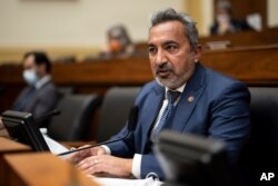 아미 베라 미국 민주당 하원의원.