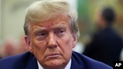 დონალდ ტრამპი მანჰეტენის სასამართლოში გამართულ ერთ-ერთ პროცესზე. 11 იანვარი, 2024 წ. 