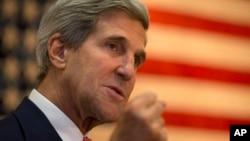 2013年10月12日美国国务卿克里在美国驻阿富汗使馆讲话(资料照片)