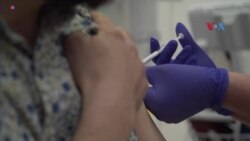 Sapa Dunia VOA: Panel FDA Setujui Suntikan Booster Vaksin Johnson & Johnson