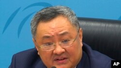 푸콩 중국 외교부 군축 국장은 8일 베이징에서 기자회견을 열었다. 