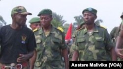 Des soldats de l'armée régulière congolaise engagés dans l'offensive contre les combattants du mouvement rebelle ougandais des Forces Démocratiques Alliées (ADF) à Beni.