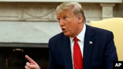 លោក​ប្រធានាធិបតី ដូណាល់ ត្រាំ ថ្លែង​នៅ​ក្នុង​កិច្ចប្រជុំ​មួយ​ជាមួយ​នឹង​ ព្រះ​អង្គ​ម្ចាស់​រជ្ជទាយាទ Salman bin Hamad bin Isa Al Khalifa នៃ​ប្រទេស​បារ៉ែន នៅ​ក្នុង​សេតវិមាន កាលពី​ថ្ងៃទី១៦ ខែកញ្ញា ឆ្នាំ២០១៩។