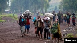 Bato bazokima bitumba ya ba M23 na ba FARC na mboka Munigi pene na Goma, Nord-Kivu, RDC, 1er septembre 2013