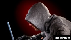 Pihak berwenang AS menuduh empat anggota komplotan peretas komputer (foto: ilustrasi).