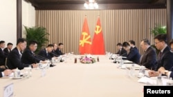 3月21日，朝鲜劳动党代表团与中共中央对外联络部部长刘建超等在北京会晤。