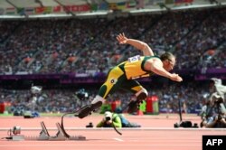 Pistorijus na startu muške utrke na 400 metara na Olimpijskim igrama u Lodnonu 2012. godine.