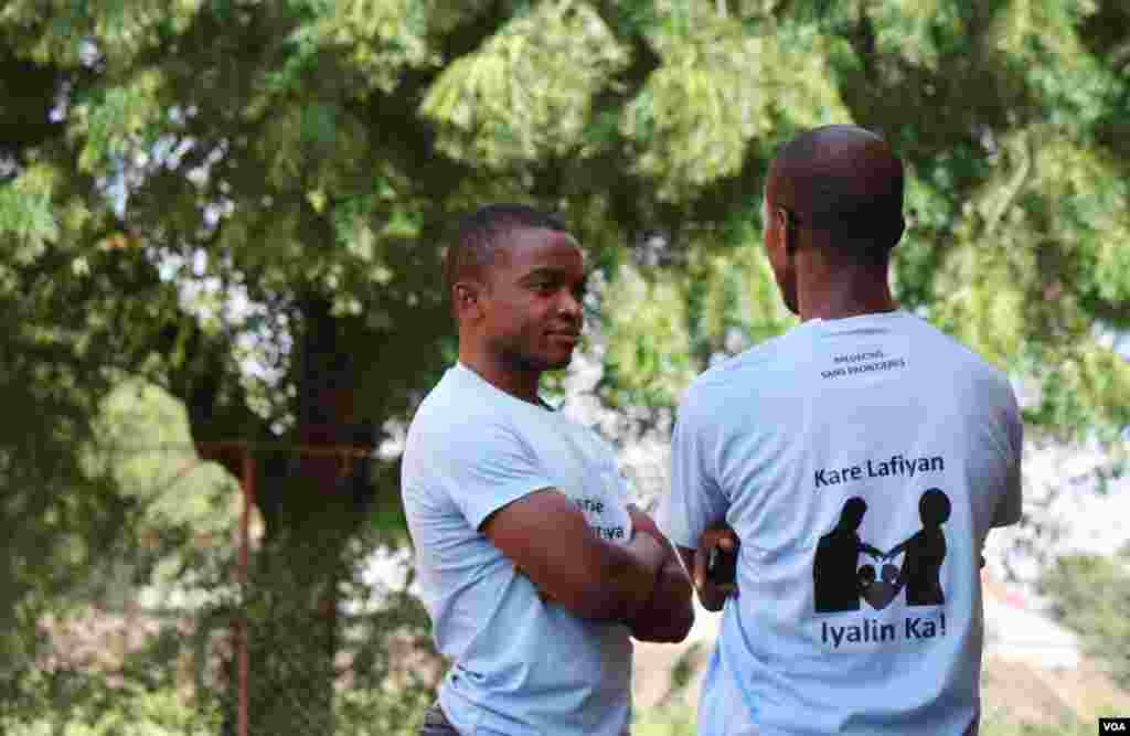 Dr. Paul Eze says infected children in Zamfara have extremely high levels of lead in their blood and some are left crippled for life. Human Rights Watch says at least 400 children under 5 have been killed since the outbreak began. (H. Murdock for VOA)