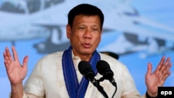 Presiden Filipina Rodrigo Duterte mencabut gencatan senjata dengan pemberontak komunis (foto: dok). 