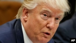 Le président Donald Trump lors d'une réunion dans la salle Roosevelt Room, à la Maison Blanche, Washington, 22 février 2017. 